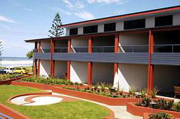 Lennox Holiday Apartments - Redcliffe Tourism 2