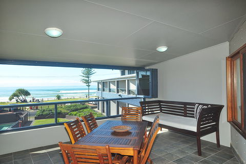 Lennox Holiday Apartments - Redcliffe Tourism 1