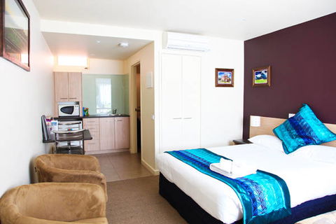 Mansfield Motel - Redcliffe Tourism 0