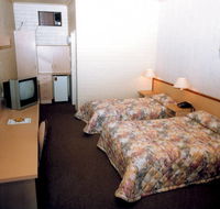 Opal Inn - Redcliffe Tourism