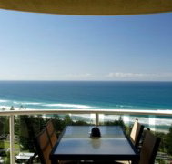 Oscar on Main Resort - Redcliffe Tourism