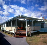 Pitstop Lodge Guesthouse and BB - Redcliffe Tourism