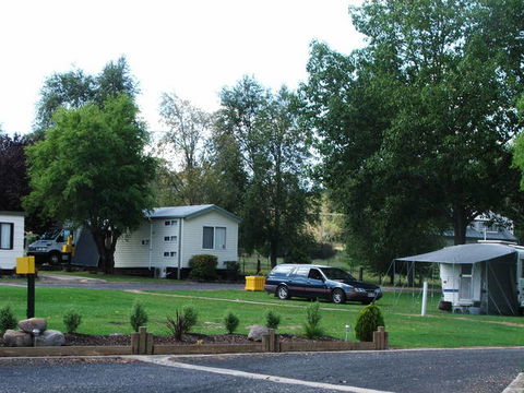 Poplar Caravan Park - Redcliffe Tourism 0