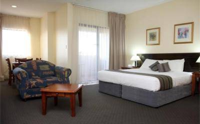 Quality Suites Boulevard On Beaumont Hotel - Redcliffe Tourism 1