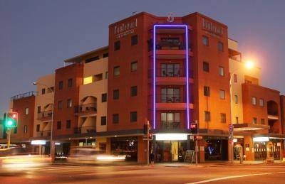 Quality Suites Boulevard On Beaumont Hotel - Redcliffe Tourism 2