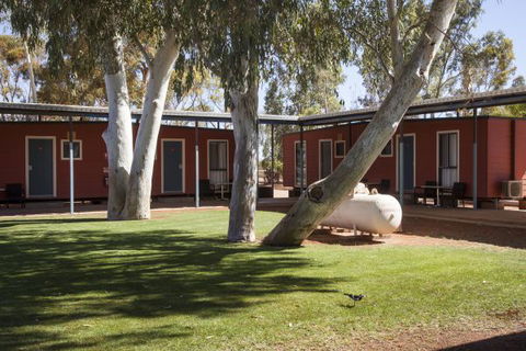 Curtin Springs Wayside Inn - Redcliffe Tourism 14