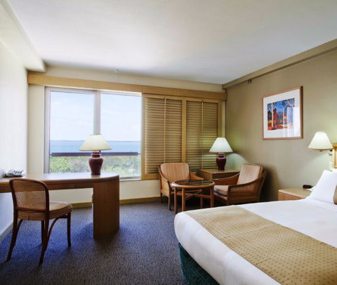 DoubleTree By Hilton Esplanade Darwin - Redcliffe Tourism 6