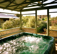 Rock of Ages Cottage BB - Redcliffe Tourism