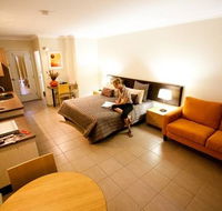 Spinifex Motel  Serviced Apartments - Redcliffe Tourism