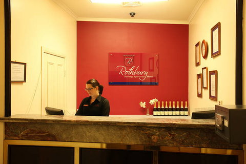 ULTIQA Rothbury Hotel - Redcliffe Tourism 1