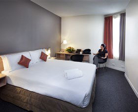 Ibis Hotel Perth - Redcliffe Tourism 1
