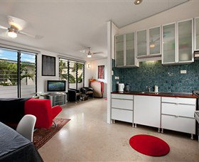 Beachside Tropical Retreat - Redcliffe Tourism 0