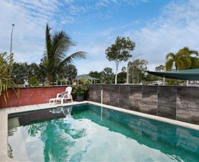 Beachside Tropical Retreat - Redcliffe Tourism 1