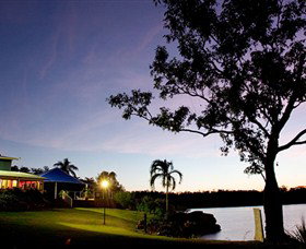 Lake Bennett Resort - Redcliffe Tourism 0