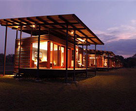 Wildman Wilderness Lodge - Redcliffe Tourism 0