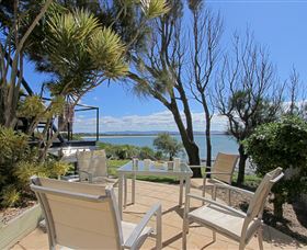 Culburra Cottage - Redcliffe Tourism 2