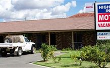 Highway Inn Motel - Hay - Redcliffe Tourism 3