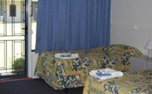 Holbrook Settlers Motel - Holbrook - Redcliffe Tourism 3