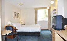 Jenolan Caves House - Jenolan Caves - Redcliffe Tourism 4