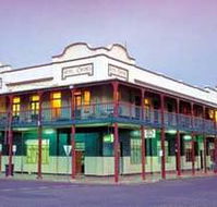 Hotel Corones - Redcliffe Tourism