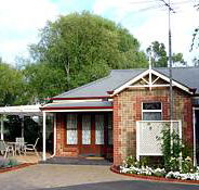 Amble In Self Contained Accommodation - Garden Retreat B  B - Redcliffe Tourism
