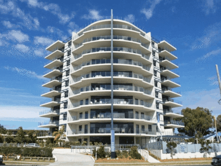 Sevan Apartments - Redcliffe Tourism