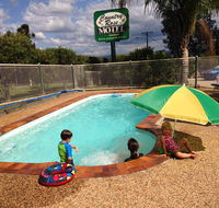 Country Rose Motel - Redcliffe Tourism