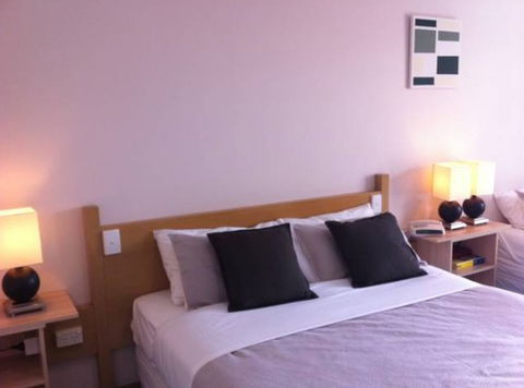 Rose Garden Motel - Redcliffe Tourism 1