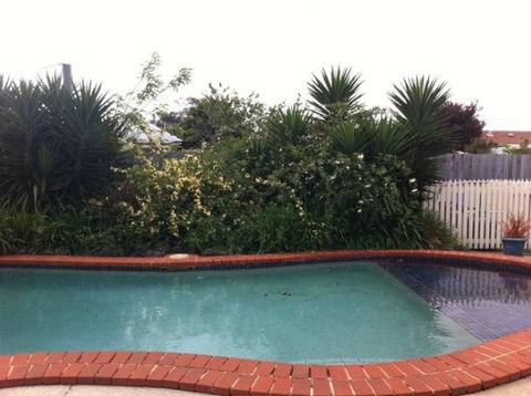 Rose Garden Motel - Redcliffe Tourism 3