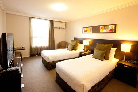 Wine Country Motor Inn - Redcliffe Tourism 1