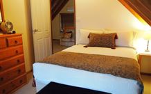 Cottage Barn Bed And Breakfast - Redcliffe Tourism 2