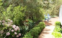 Cottage Barn Bed And Breakfast - Redcliffe Tourism 1