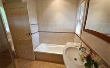 Bromyard Cottage - Redcliffe Tourism 6