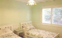 Yahgunyah Cottage - Redcliffe Tourism 1