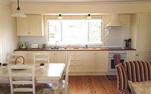 Yahgunyah Cottage - Redcliffe Tourism 5