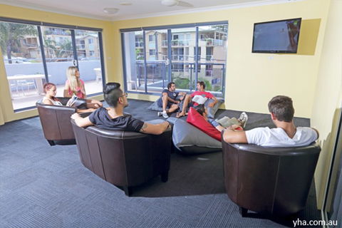 Sydney, Collaroy Beachouse YHA - Redcliffe Tourism 8