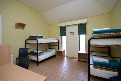 Ayers Rock - Outback Pioneer Lodge - Redcliffe Tourism 4