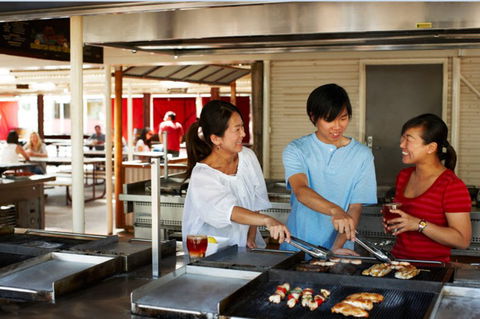 Ayers Rock - Outback Pioneer Lodge - Redcliffe Tourism 8