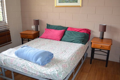 Mission Beach Retreat YHA - Redcliffe Tourism 2