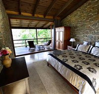 The Stonehouse Retreat - Redcliffe Tourism