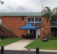 Cardwell Beachfront Motel - Redcliffe Tourism