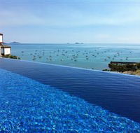 Pinnacles Resort - Redcliffe Tourism