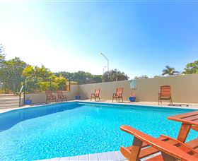 Capricorn One Beachside Apartments - Redcliffe Tourism 1