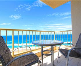 Capricorn One Beachside Apartments - Redcliffe Tourism 0