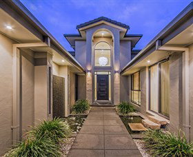 Serenity Shores At Vogue Holiday Homes - Redcliffe Tourism 1