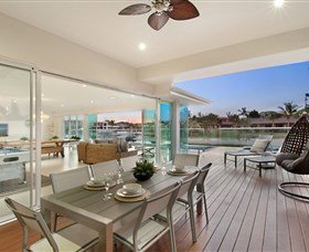 Sanctuary On Water Elite Holiday Home - Redcliffe Tourism 2