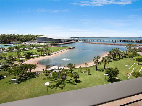 Akuna Waterfront - Redcliffe Tourism 2