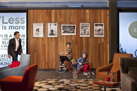 East Hotel + Apartments - Redcliffe Tourism 4