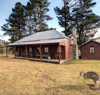 The Pines Cottage - Redcliffe Tourism