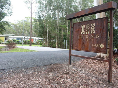 The Francis Retreat - Redcliffe Tourism 0